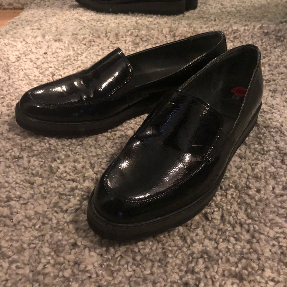 White mountain size 10 faux leather loafers